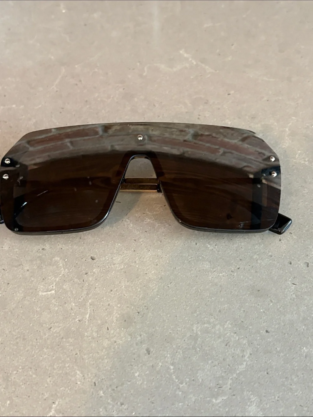 Black Mirrored Rectangular Shield Sunglasses with White Case - Andwood